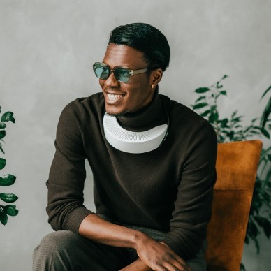 Respiray Personal HEPA Air Purifier: Respiray Wear A+